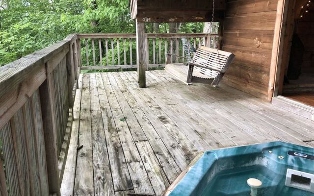 Gatlinburg Mountain Magic Hot Tub Cabins