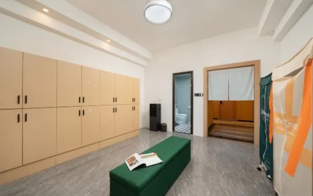 Jincheng Business Hotel