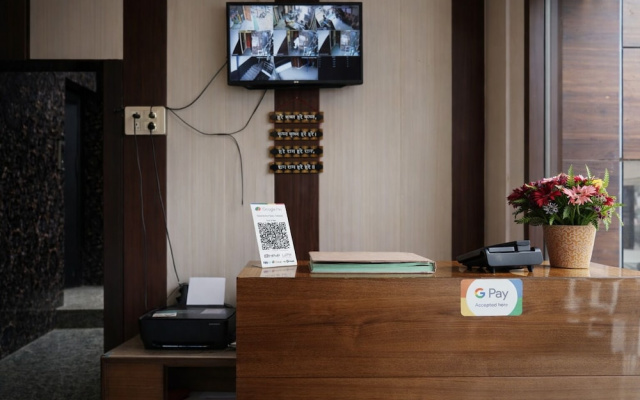 Hotel Govind Palace Near Ganga