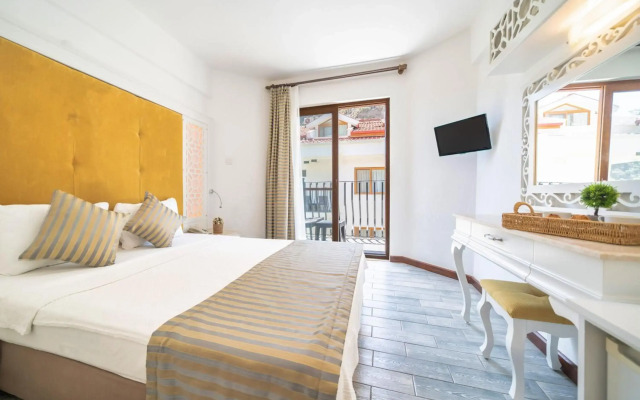 Ata Lagoon Beach Hotel