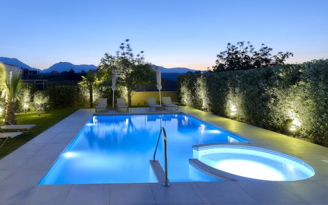 Castello Villa Daphnes - Private Pool & Whirlpool