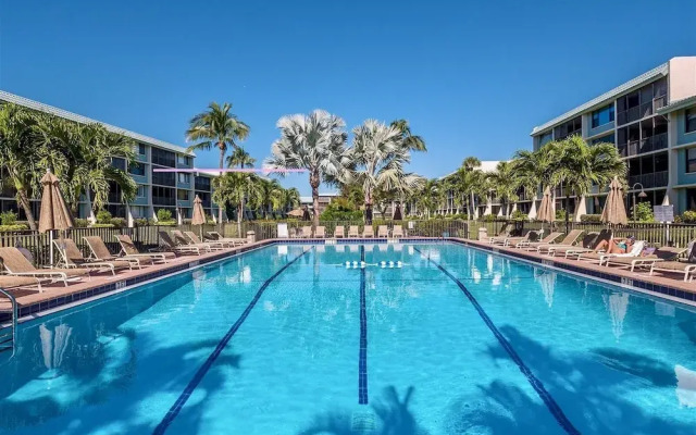 Loggerhead Cay by Dream Vacation Rentals