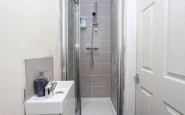 Captivating 5-bed House in Horwich Bolton