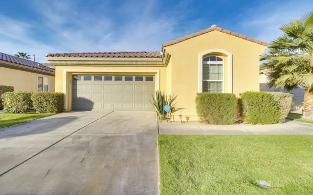 2 Mi to Empire Polo Club: Indio Home w/ Fireplace!
