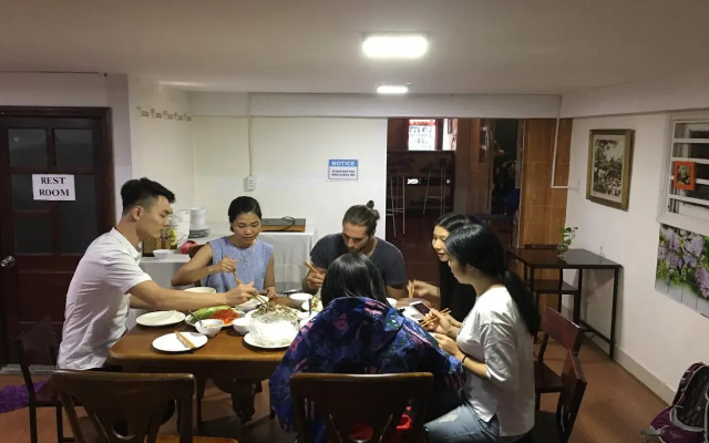 4 Seasons Hostel