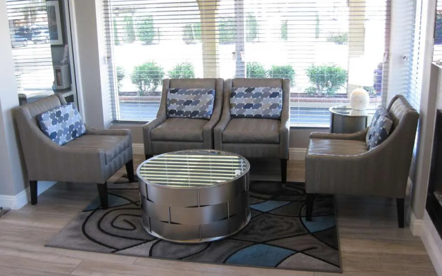 Best Western Orange Plaza