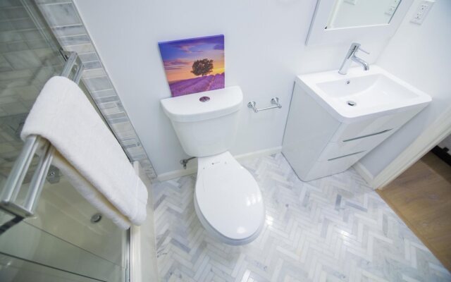Los Angeles RoomRentals LAX
