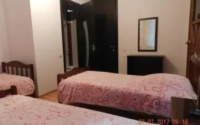 Room 404 Guest House