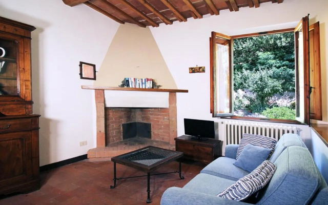 Mint Apartment - Super Central, Quiet, Romantic, close to Finest Restaurants
