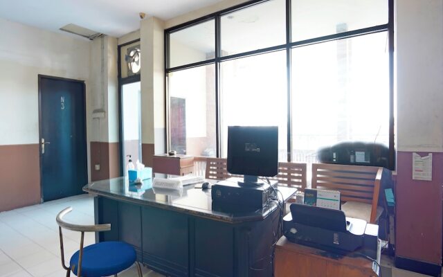 OYO 91415 De Wijaya Hotel