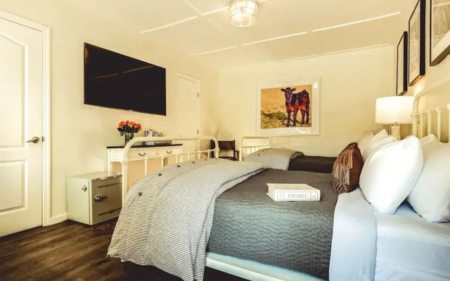 Stables Inn