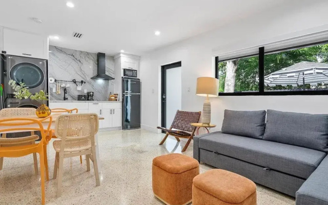 Fresh Modern With Pool Oasis