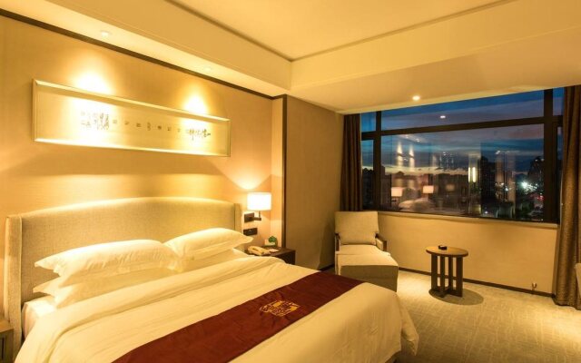 Experience Art Hotel