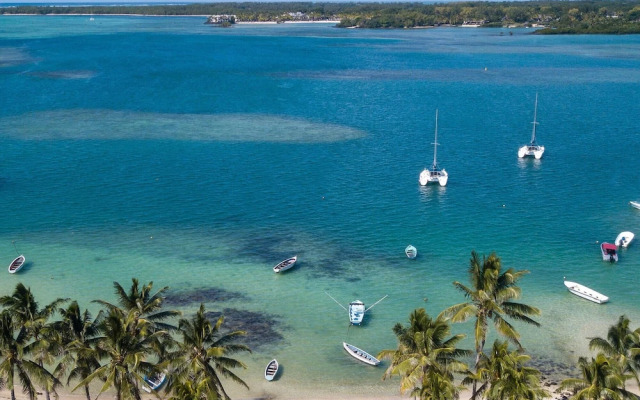 Blue Ocean Suites & Apartments
