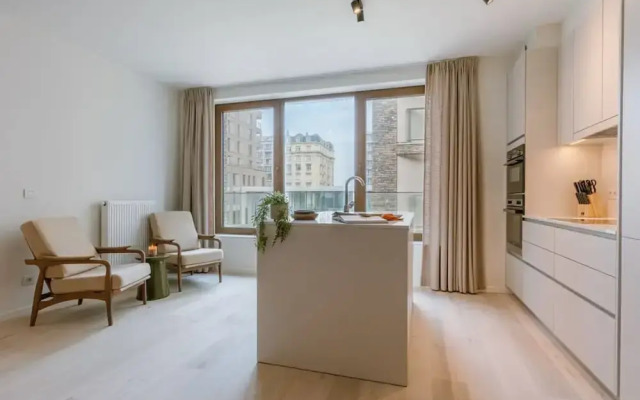 Beautiful Apartment With Parking Close to the sea