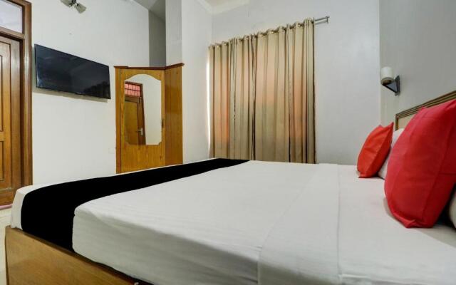 Super OYO Capital O Hotel Divine