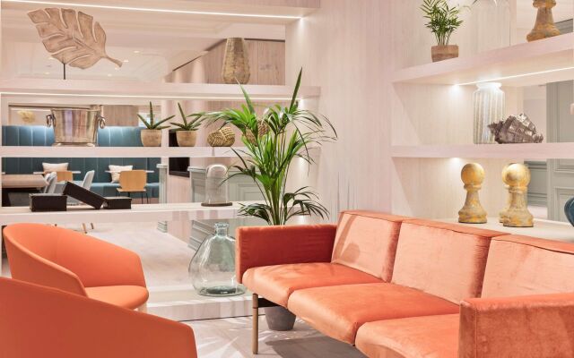 Melia White House Apartments