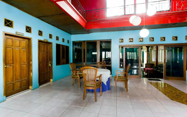 SPOT ON 2584 Hotel Karya Nunggal Asri
