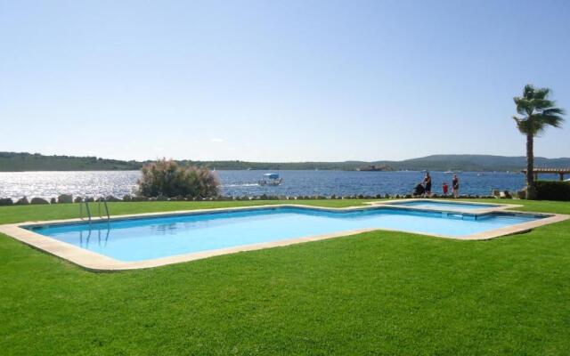 ES CASTELL 2.4 by Riera Rossello