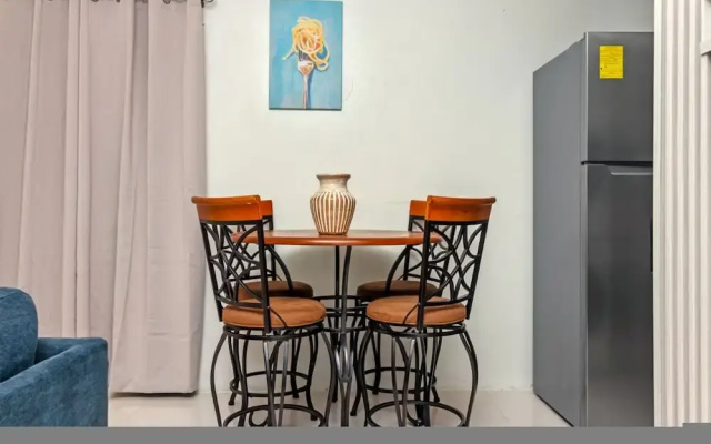 3rd Floor Condo Tower Isle 24hr Security