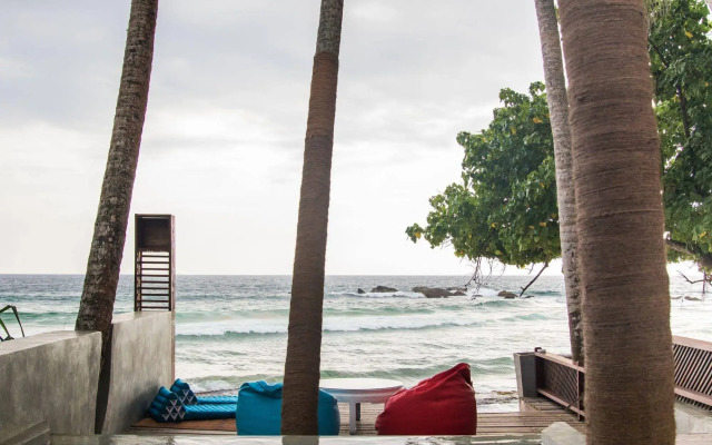 Skinny Beach House
