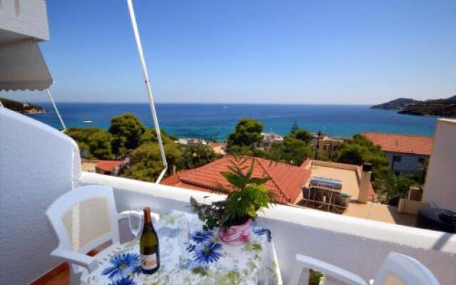 Yiannis Studios