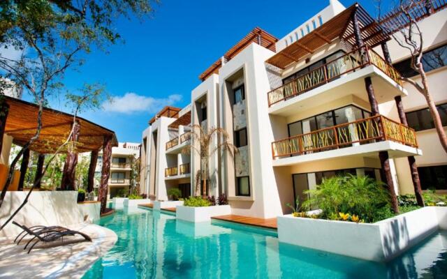 Amazing 2BR condo surrounded by nature by Happy Address