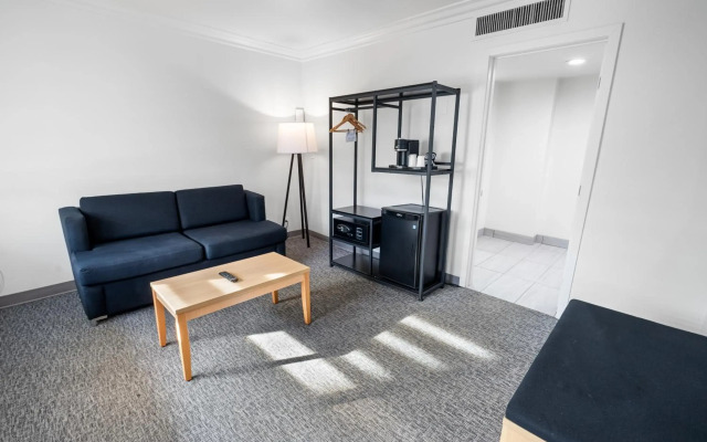The Live Hotel