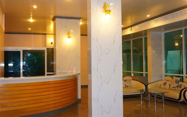 J Two S Pratunam Hotel (SHA Certified)