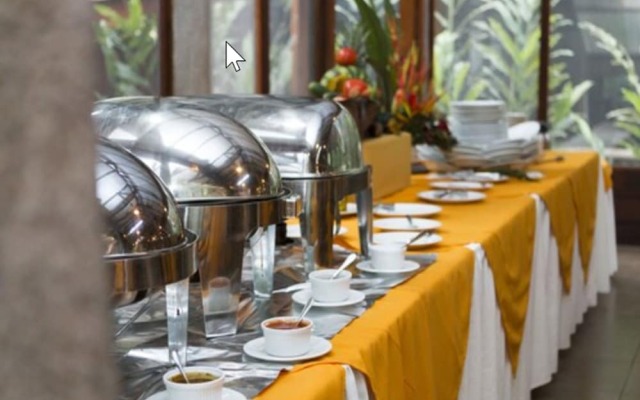 Aninga Lodge