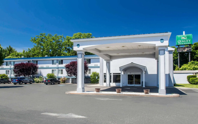 Quality Inn & Suites Danbury near University