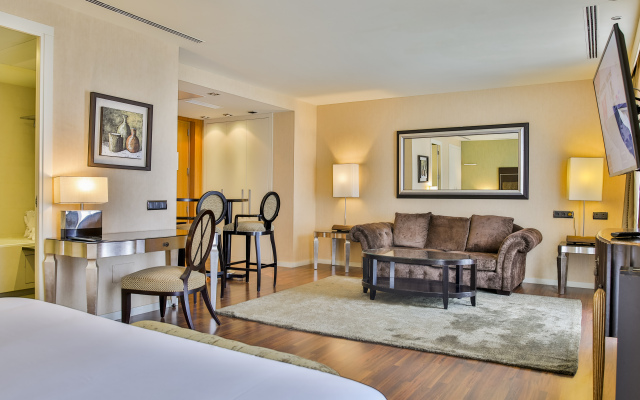 Hotel 525