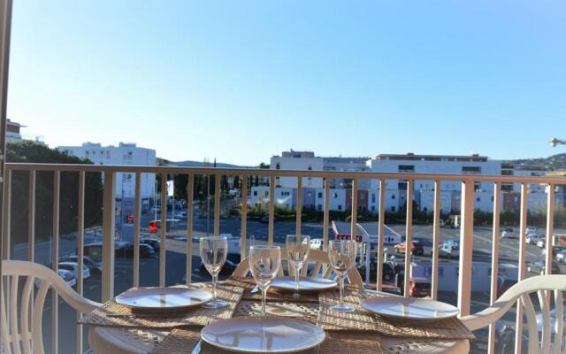 Appartement Le Lavandou, 1 pièce, 4 personnes - FR-1-251-315