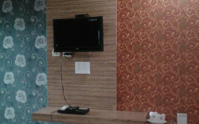 Lux Inn