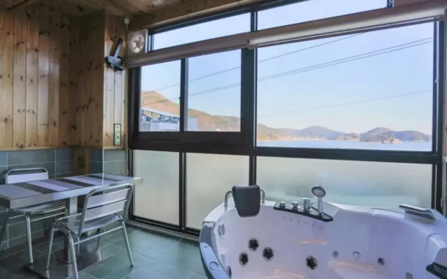 Geojedo Goun Pension