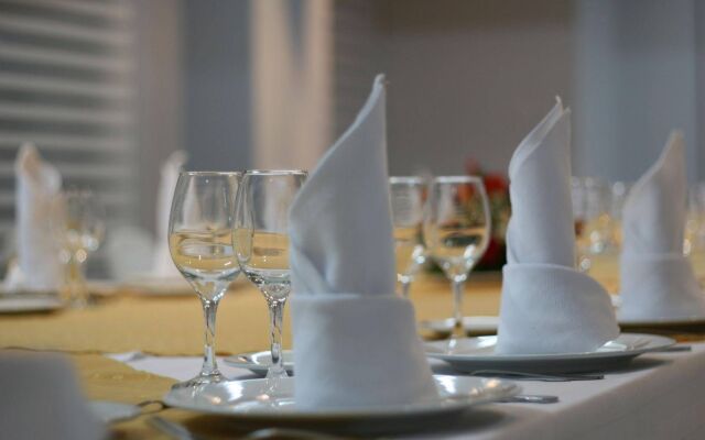 Hotel Tambo Real