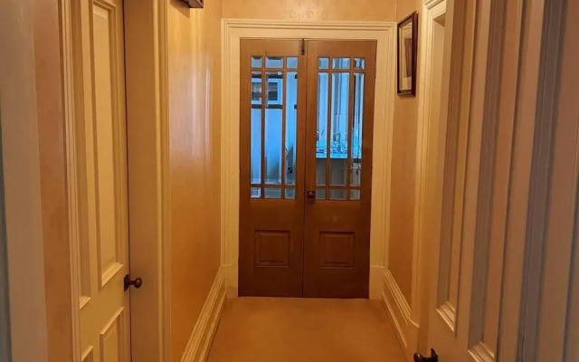 Exceptional Unique 5 Bedroom Manor House