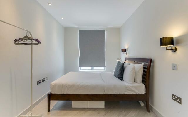 Spacious 1 Bed Near Tube in East London