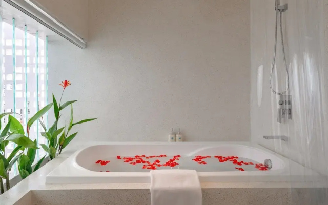 Prana Boutique Hotel and Apartments