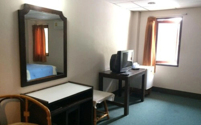 Lukmuang 2 Hotel