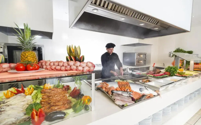 Aparthotel Costa Encantada