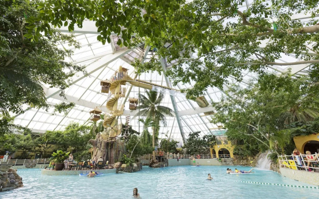 Hotel De Vossemeren by Center Parcs
