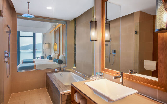Crowne Plaza Huangshan Taiping Lake
