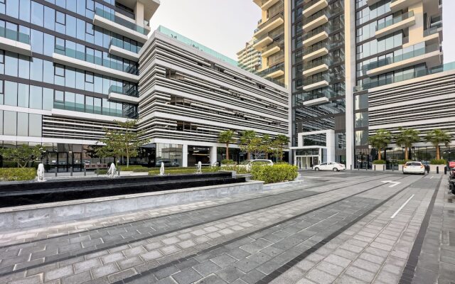 Marco Polo - Furnished 1BR With Skyline Views Near Zabeel Park