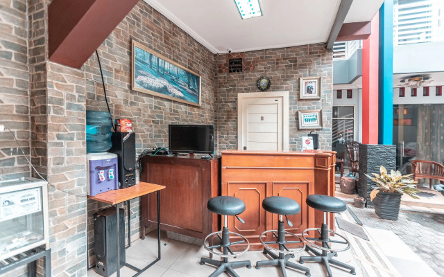 Puspita Guesthouse by Oyo Rooms