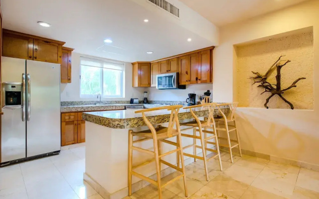 Las Palmas 2Br Condo By Rmh