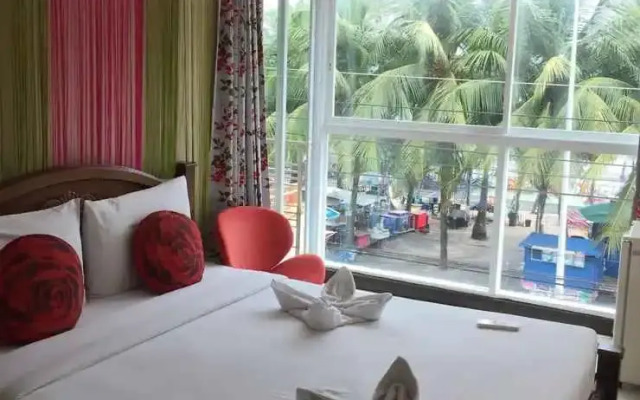 Luxury Penthouse Duplex In Bangsaen, Thailand