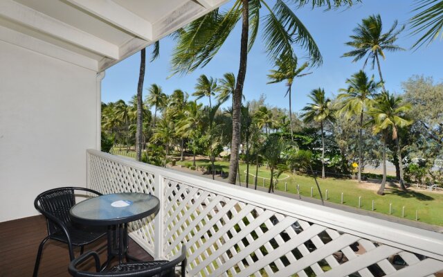 Seascape Holidays – Beachfront Terraces