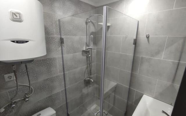 Leo Group Apartment 14-302A Sunrise Batumi