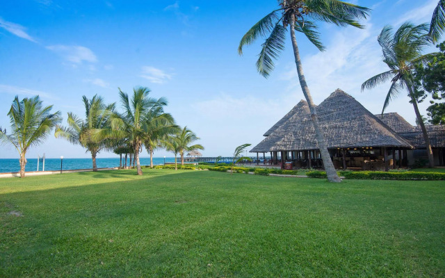 Hotel White Sands Resort and Conference Centre